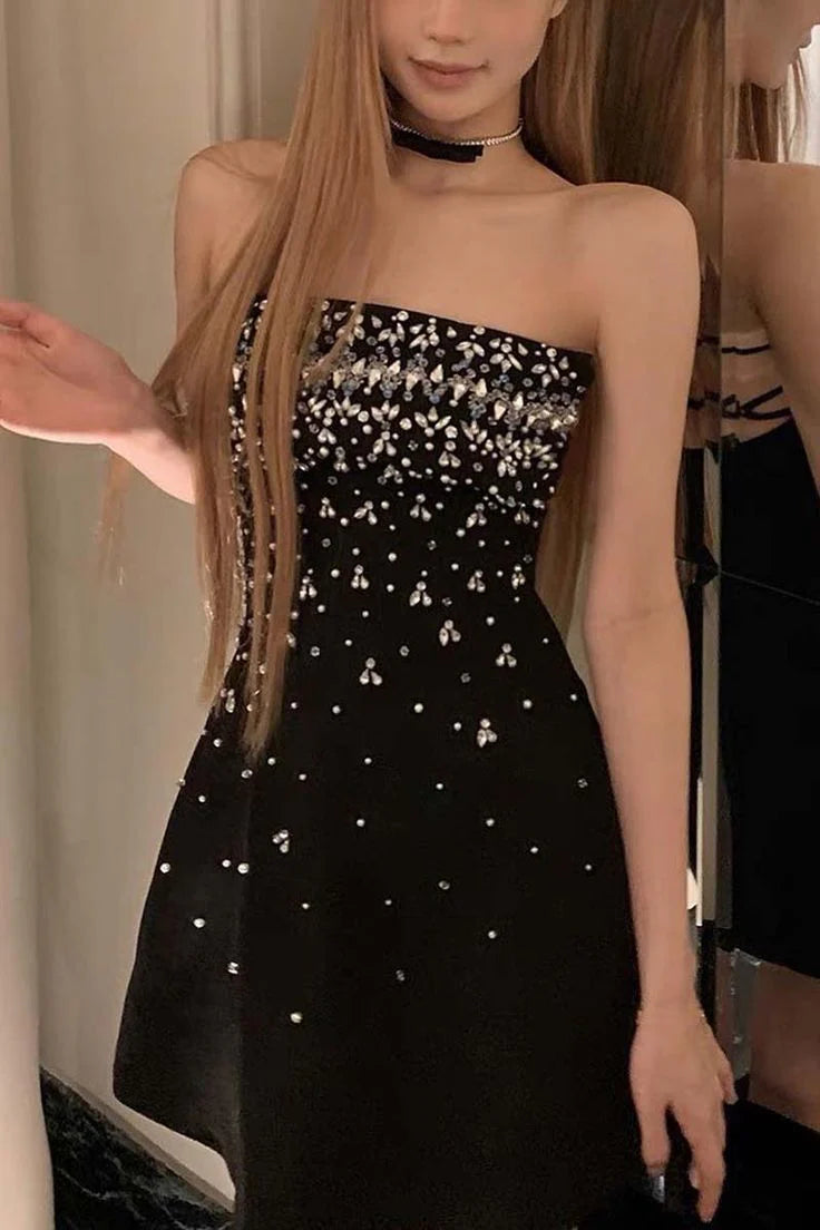 Luolandi Charming Black Strapless A-Line Beading Short Homecoming Dress Off Shoulder Sparkly Party Dress